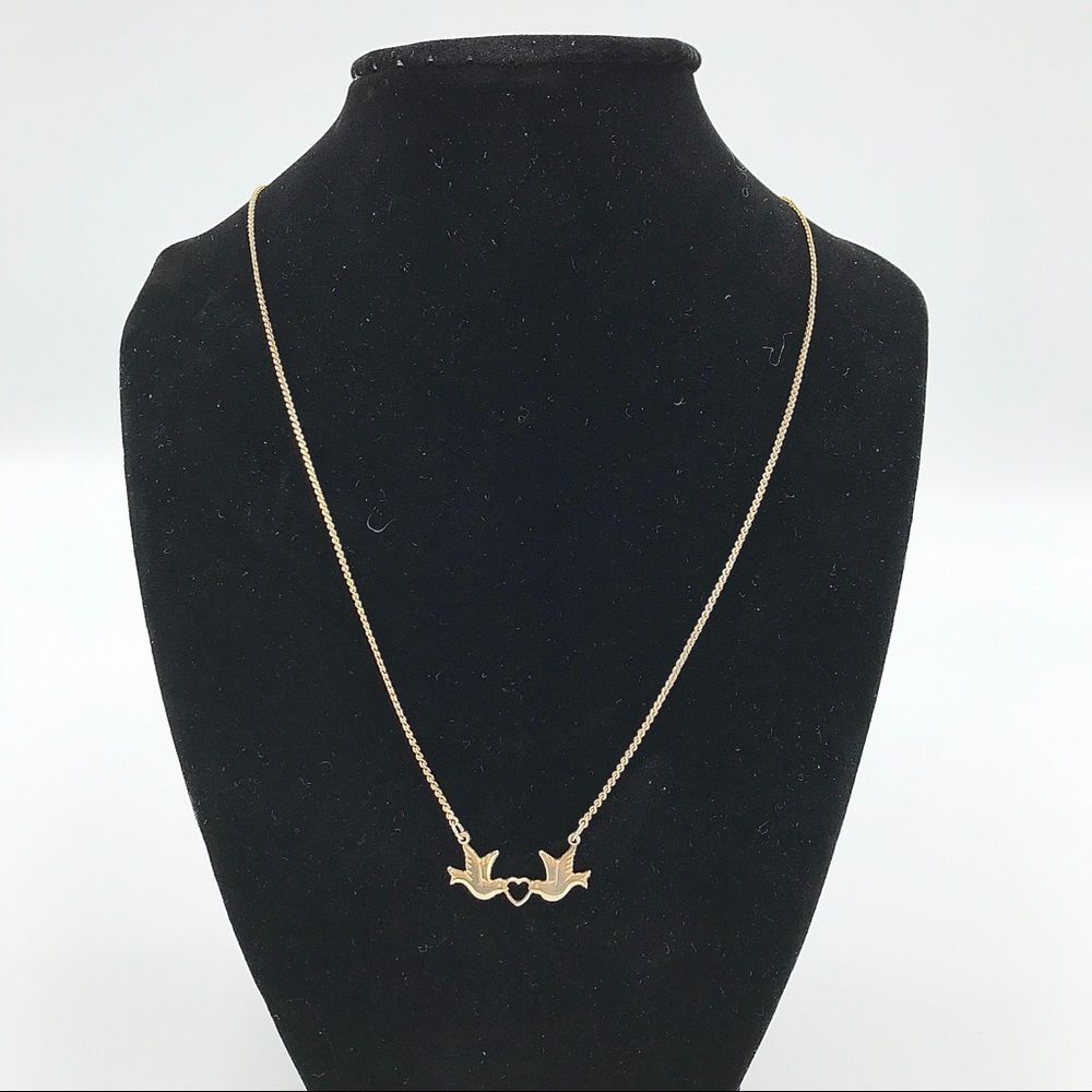 Lovebird Gold toned Necklace 19” Dainty Love Birds